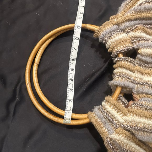 Vintage Knapp Sacs Of California 1970’s Knit Round Wood Handle HandBag - Picture 13 of 14